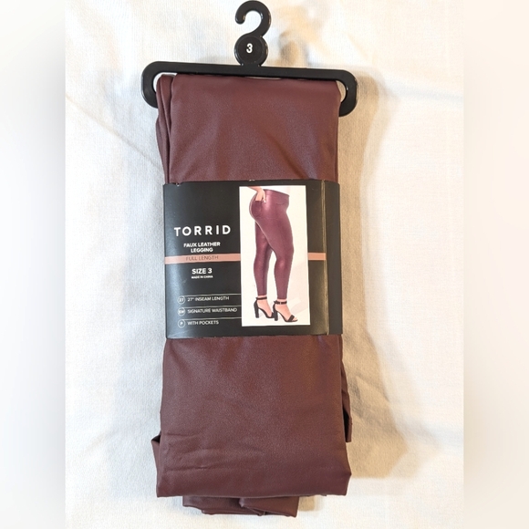 🆕 Torrid Faux Leather Leggings (Torrid 3) - Picture 5 of 12